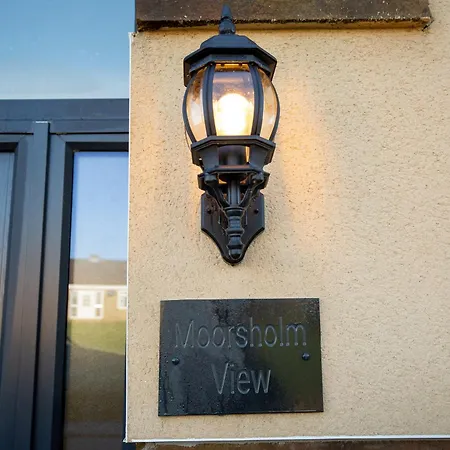 Moorsholm View